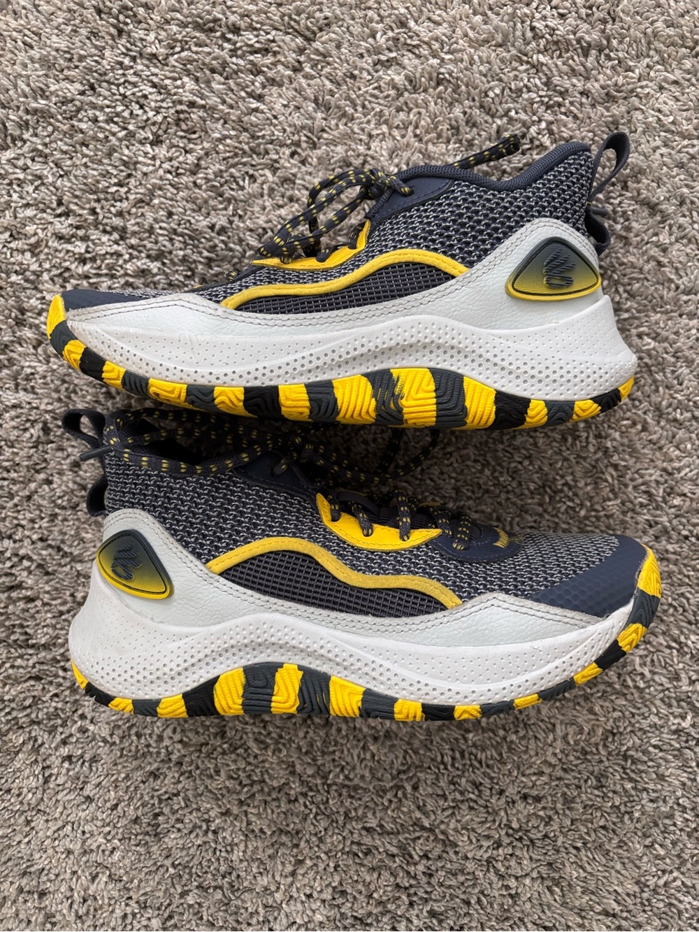 Under Armour Curry Basketball Activewear Shoes Blue/Yellow Kids Size 4.5